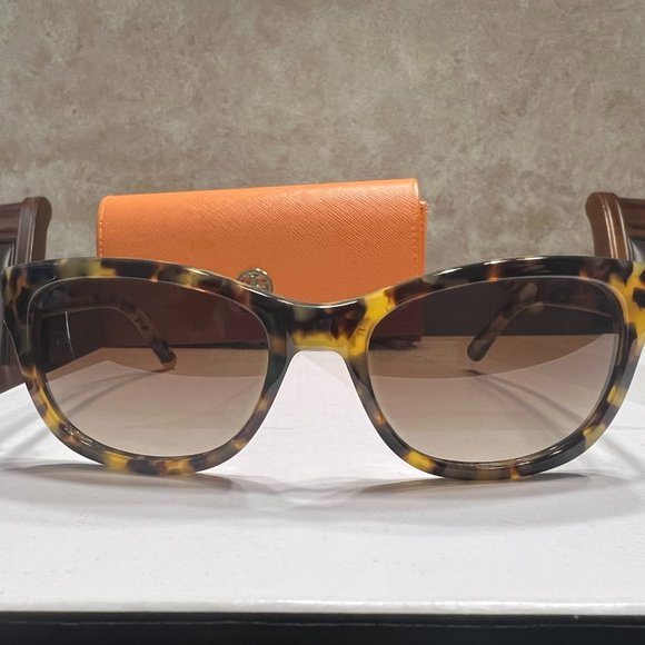 Tory Burch Sunglasses - Picture 2 of 9